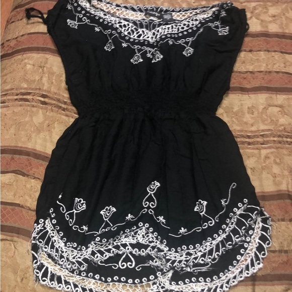 Riviya floral blouse - Picture 1 of 3